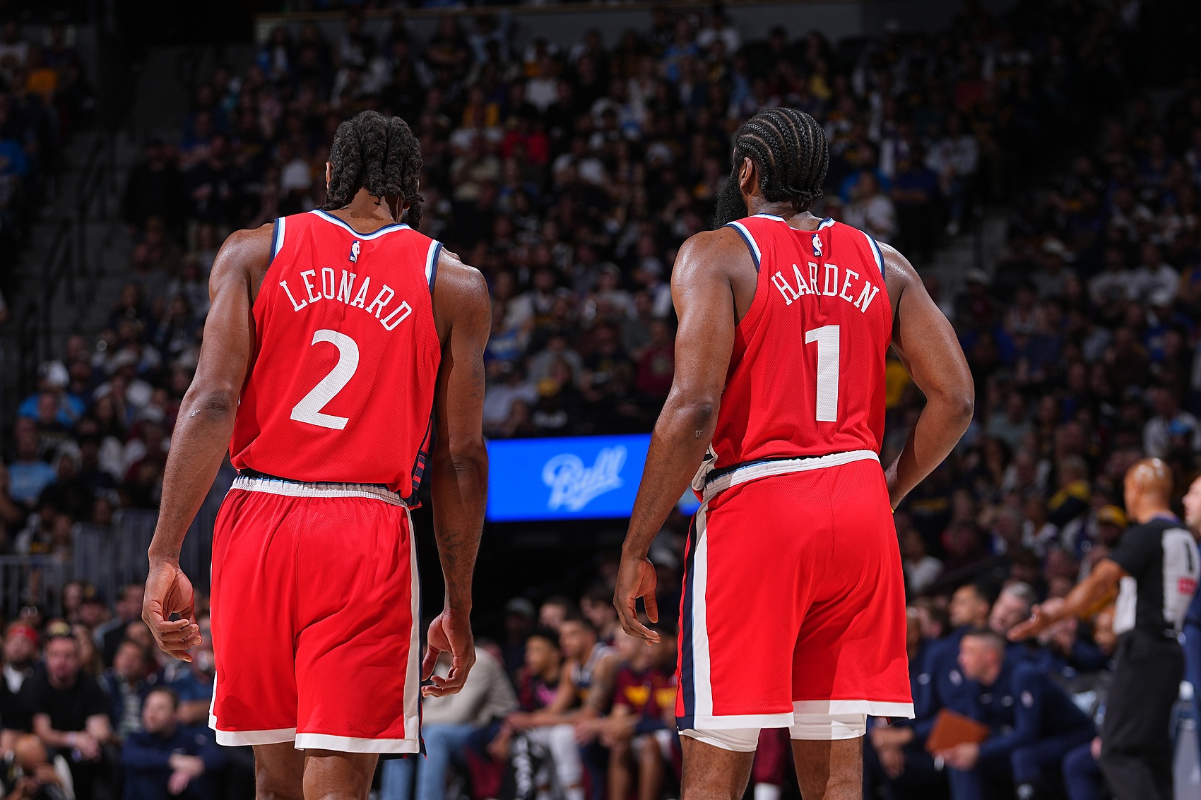 蒂格：快船该拆队了 若上限是季后赛次轮你会交易哈登或小卡吗