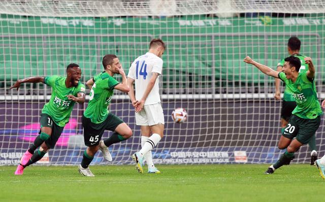 星空体育登录入口-斯坦利变招造新工体首胜 国安拥趸：多亏了韩佳奇…