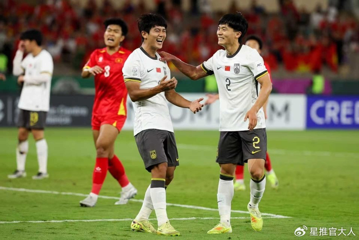 星空体育登录入口-中国男足22年后再进亚洲杯决赛！5场0失球刷爆5纪录 赢日本就夺冠|U23|国足|越南|王钰栋|拜合拉木_新浪体育_新浪新闻